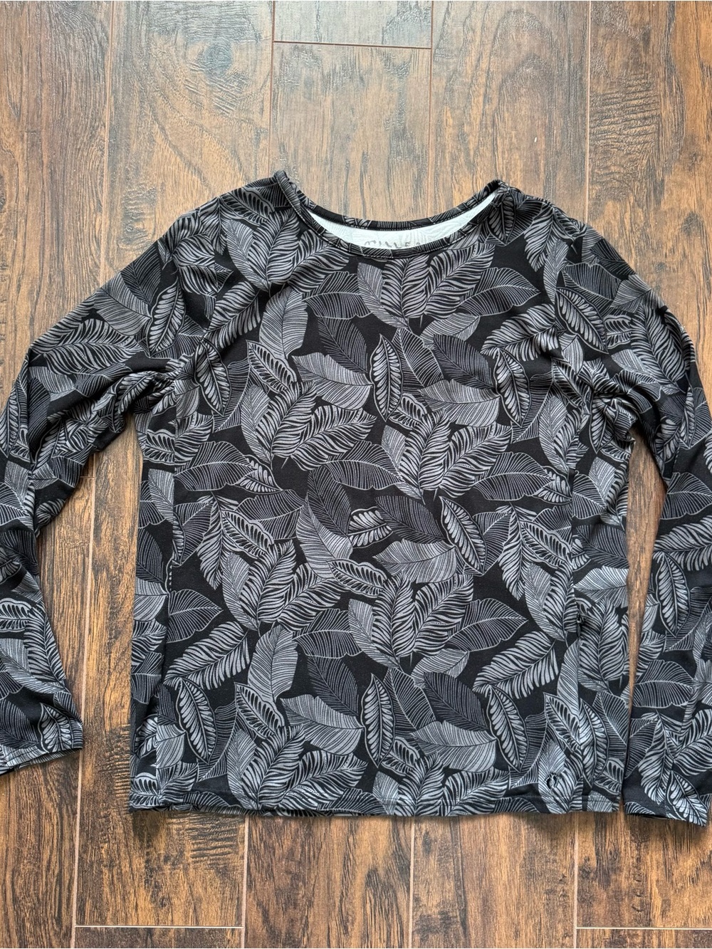 Hang Ten Sunray Long Sleeve Sun Tee Black and Gray Tropical Print Size Large
